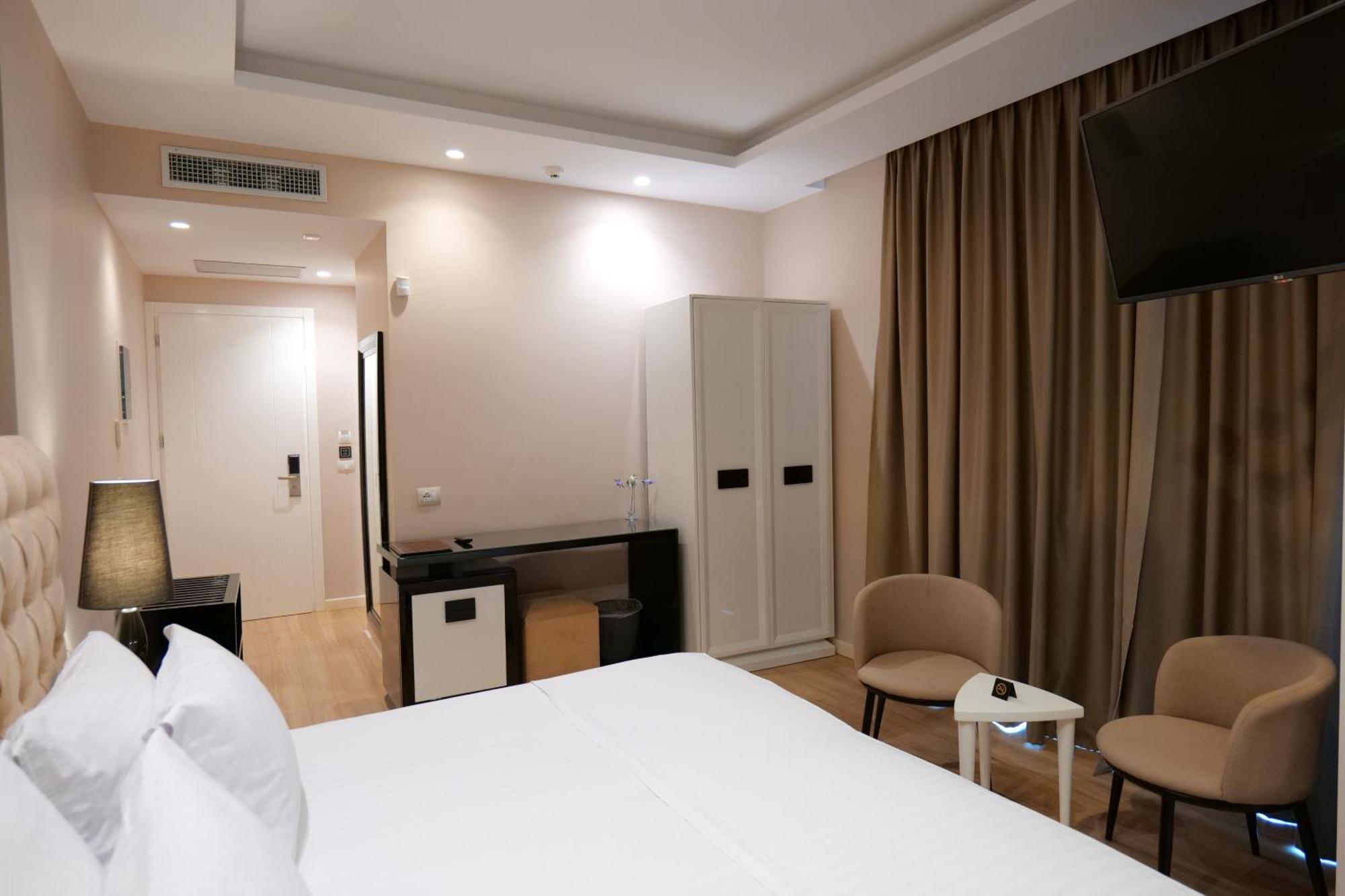 Hotel Luxury Ksamil Buitenkant foto